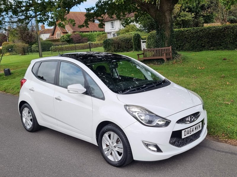 HYUNDAI IX20