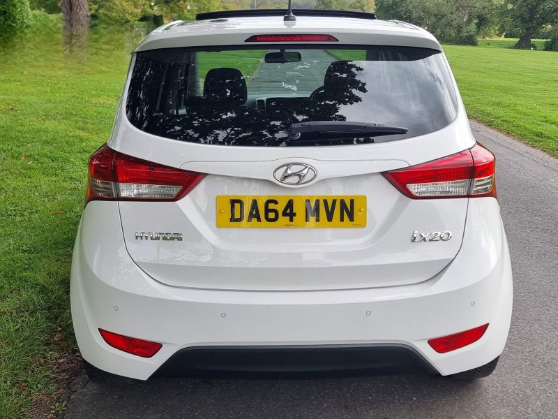 HYUNDAI IX20