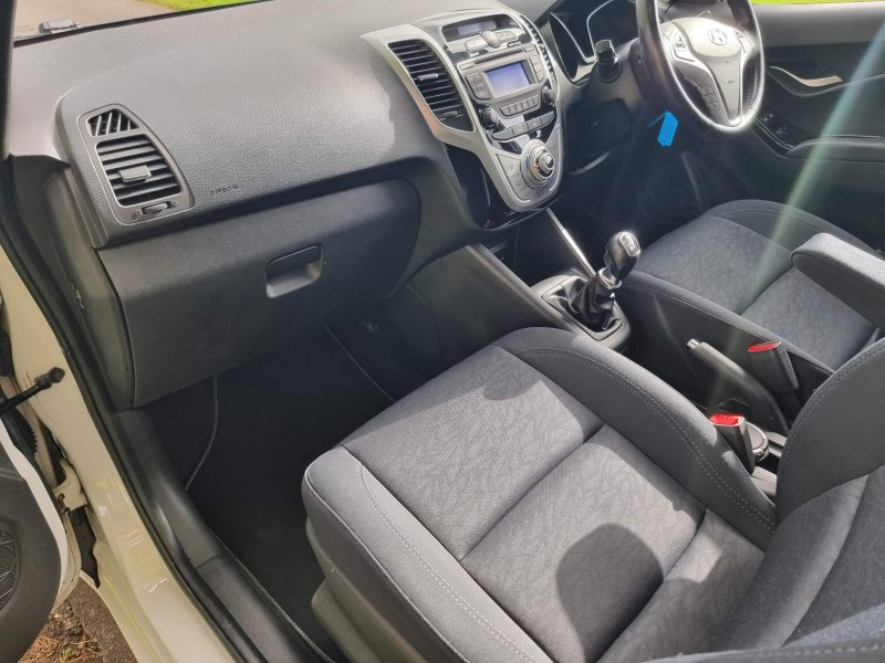 HYUNDAI IX20