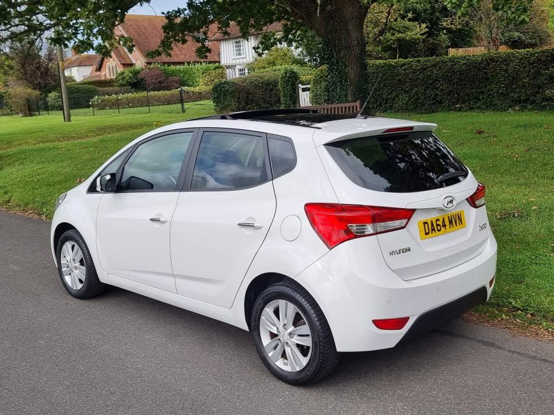 HYUNDAI IX20