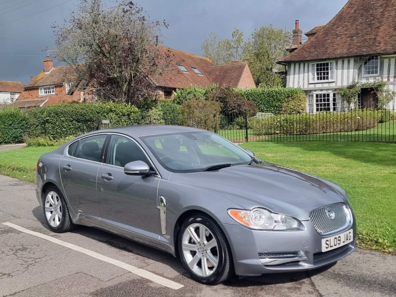 JAGUAR XF