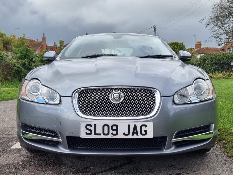 JAGUAR XF