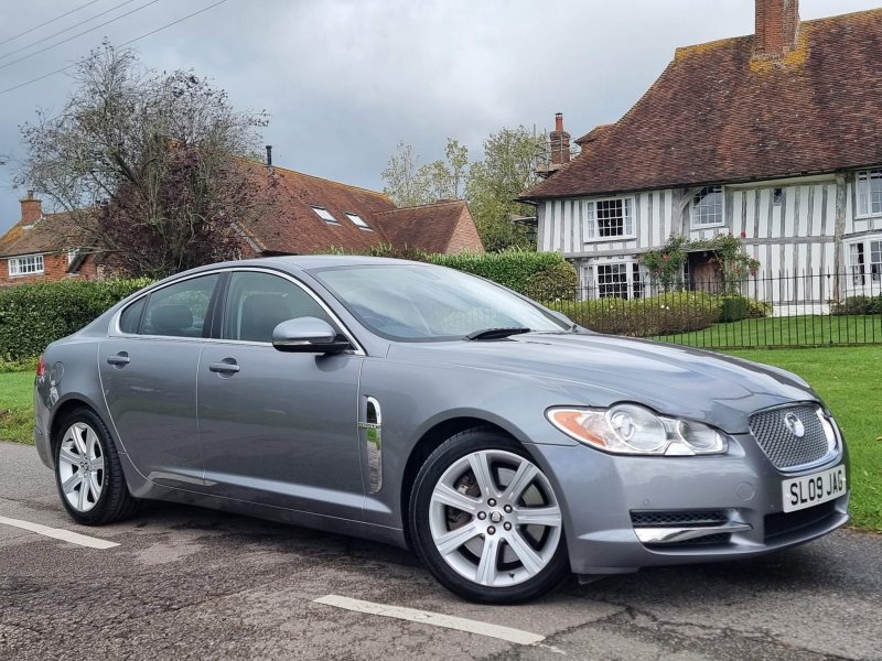 JAGUAR XF