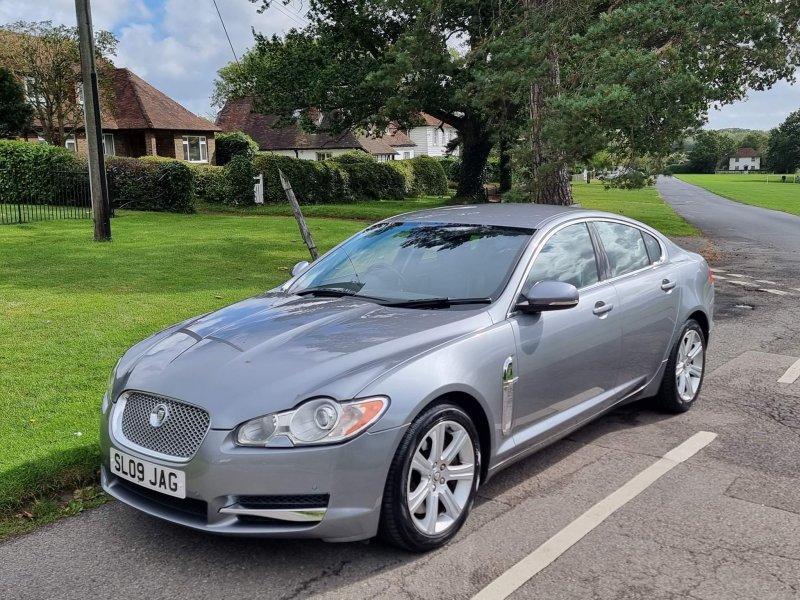 JAGUAR XF