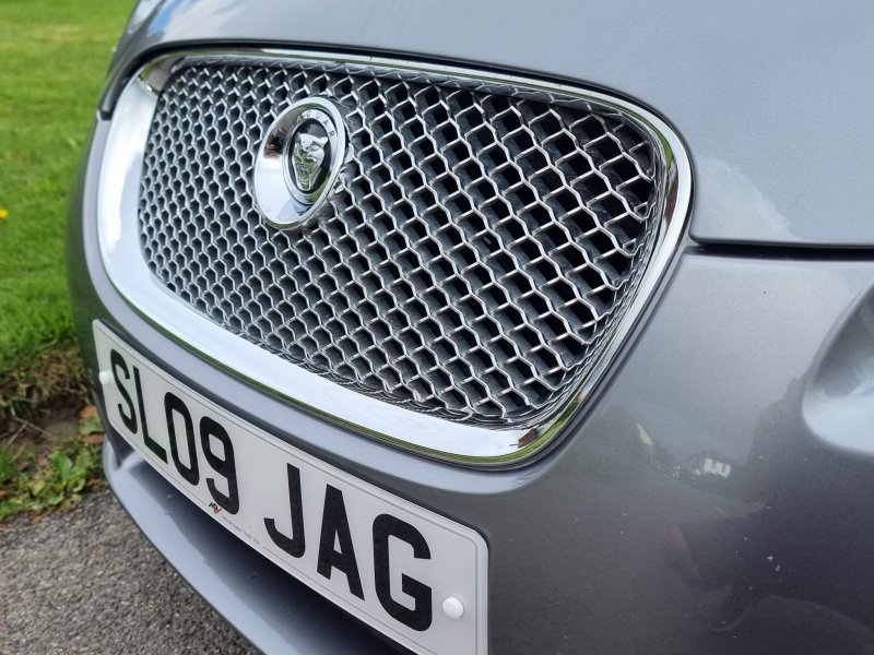JAGUAR XF