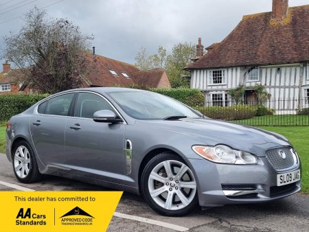 JAGUAR XF 3.0d V6 Luxury Auto Euro 5 4dr