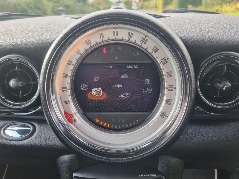 MINI HATCH