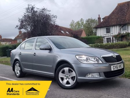 SKODA OCTAVIA 1.8 TSI Elegance DSG Euro 5 5dr