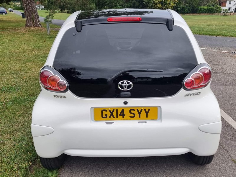 TOYOTA AYGO
