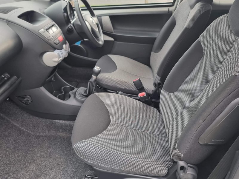 TOYOTA AYGO