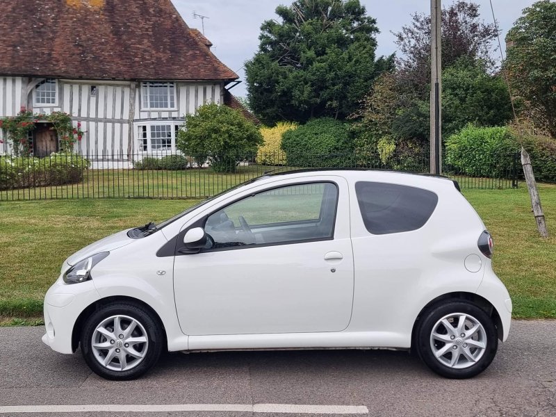 TOYOTA AYGO