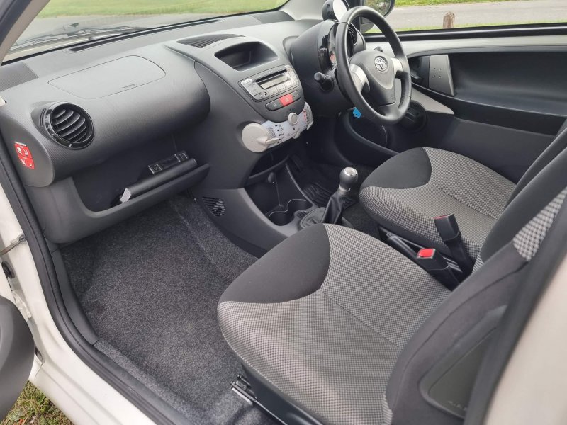 TOYOTA AYGO