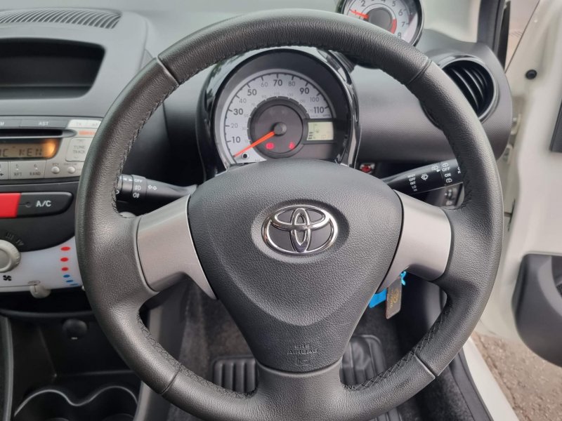 TOYOTA AYGO