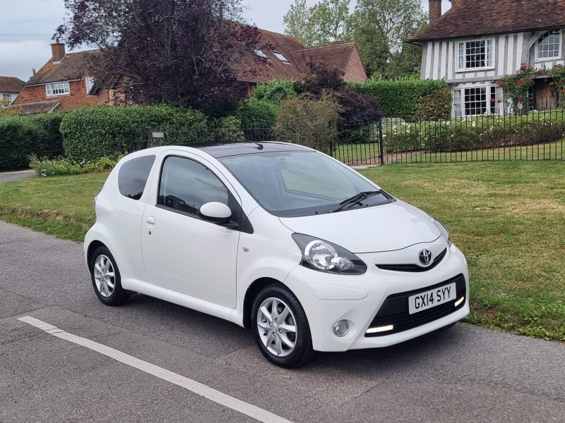 TOYOTA AYGO