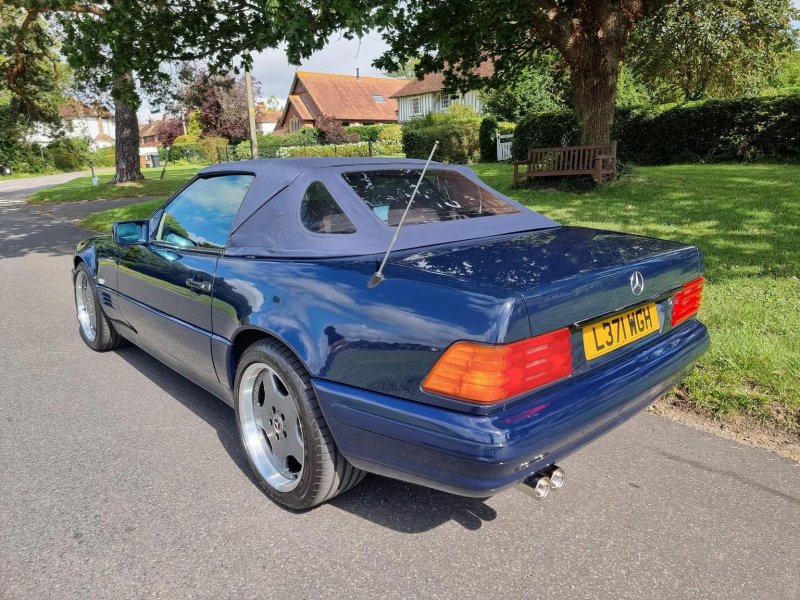 MERCEDES-BENZ SL