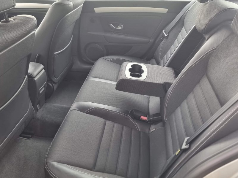 RENAULT LAGUNA