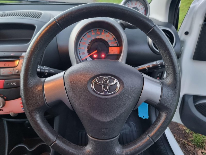 TOYOTA AYGO