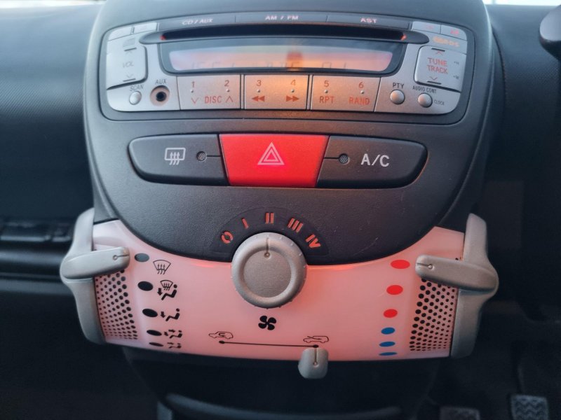 TOYOTA AYGO
