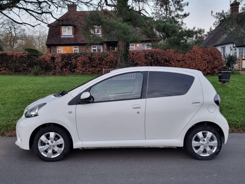 TOYOTA AYGO
