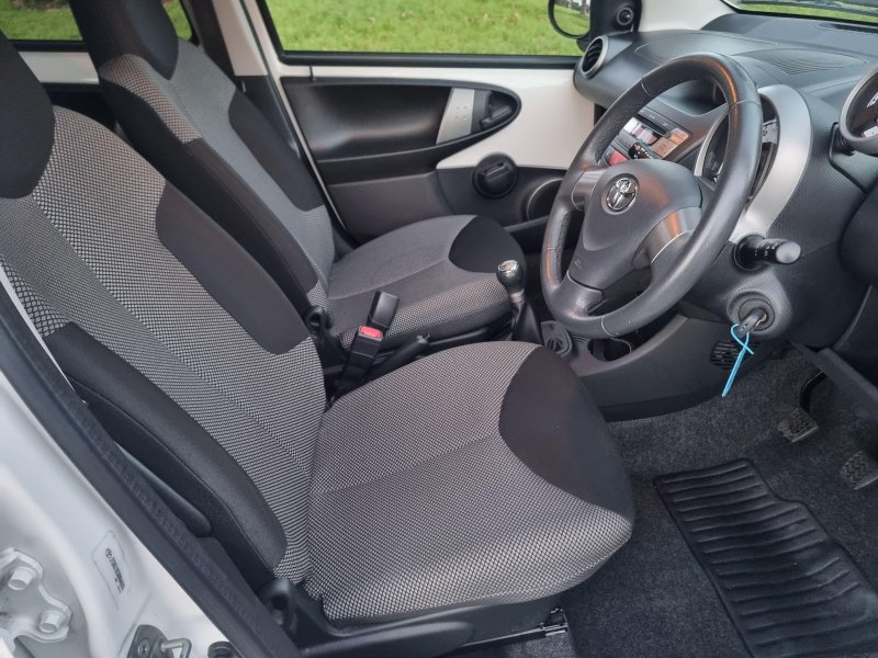 TOYOTA AYGO