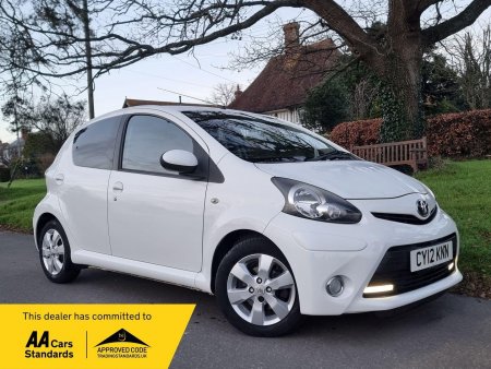 TOYOTA AYGO 1.0 VVT-i Fire Euro 5 5dr