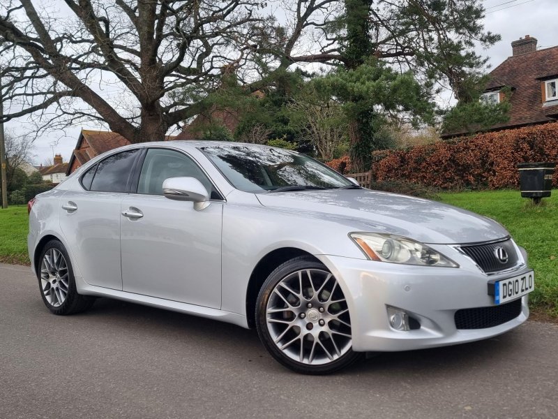 LEXUS IS