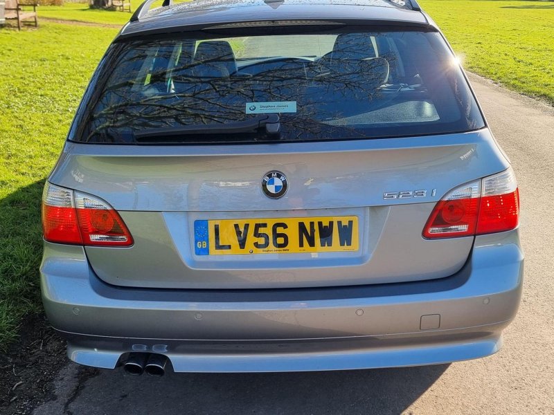 BMW 5 SERIES