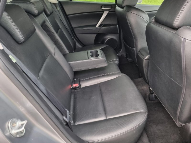 MAZDA MAZDA3