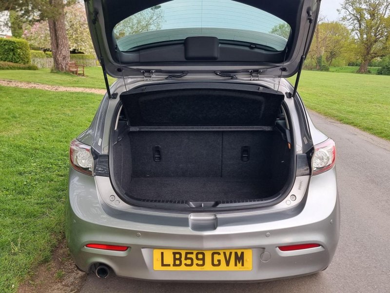 MAZDA MAZDA3