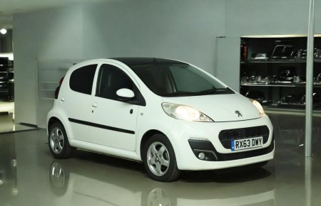 PEUGEOT 107 1.0 12V Envy Euro 5 5dr